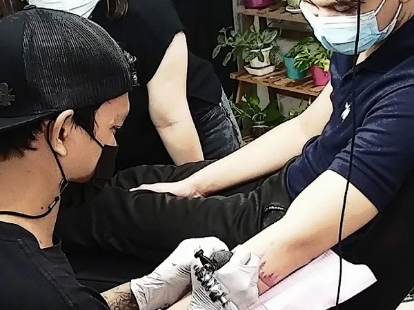SOMETHING TATTOO