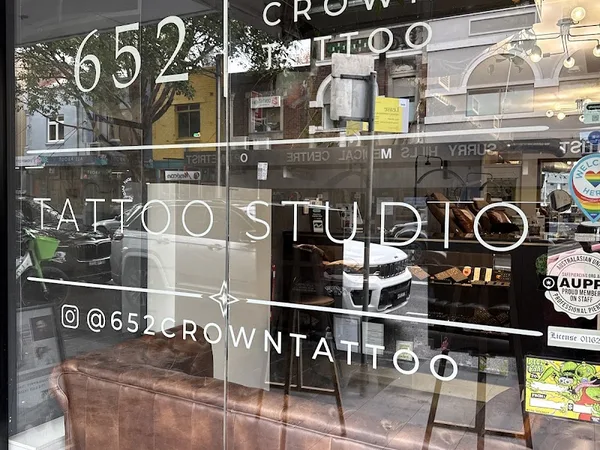 652 Crown Tattoo