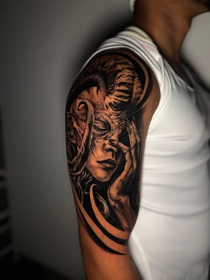 Apex Tattooz | Best Tattoo Artist | Best Tattoo Shop in Delhi