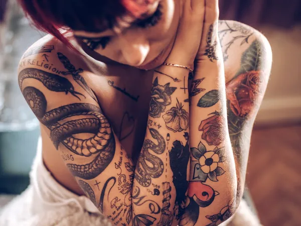 ARTISTA by Motis TATTOOS