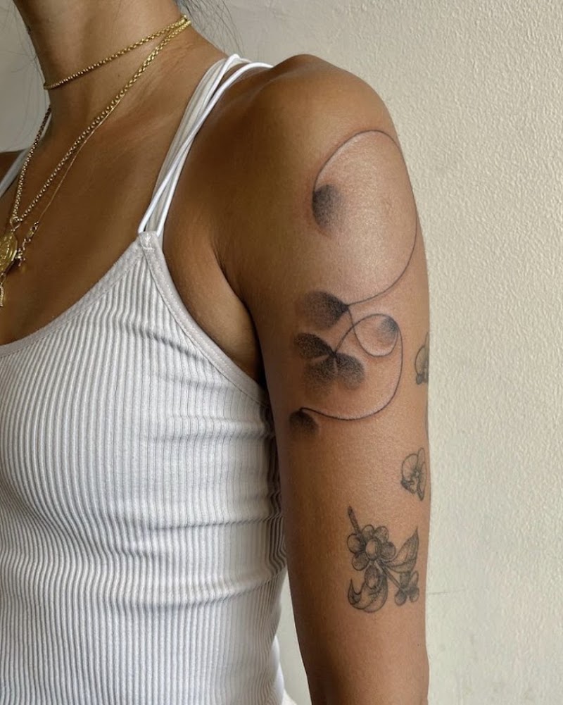BadShot Tattoo Studio