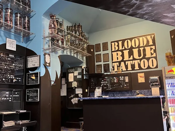 BLOODY BLUE TATTOO - tetovací studio Praha 3