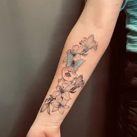 Чернильное сердце, тату-салон