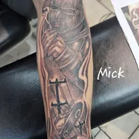 DEEPNDARK TATTOO STUDIO