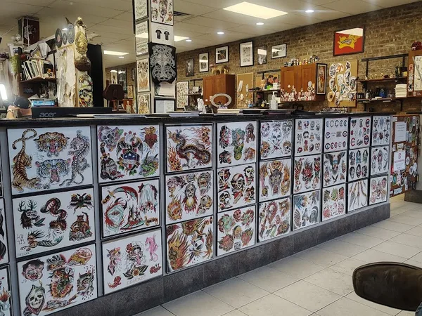 Deluxe Tattoo