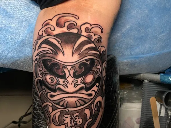 DUBAI TATTOO - A KARIM PILMER