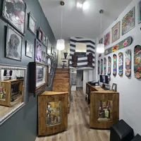 Eshú Piercing & Tattoo