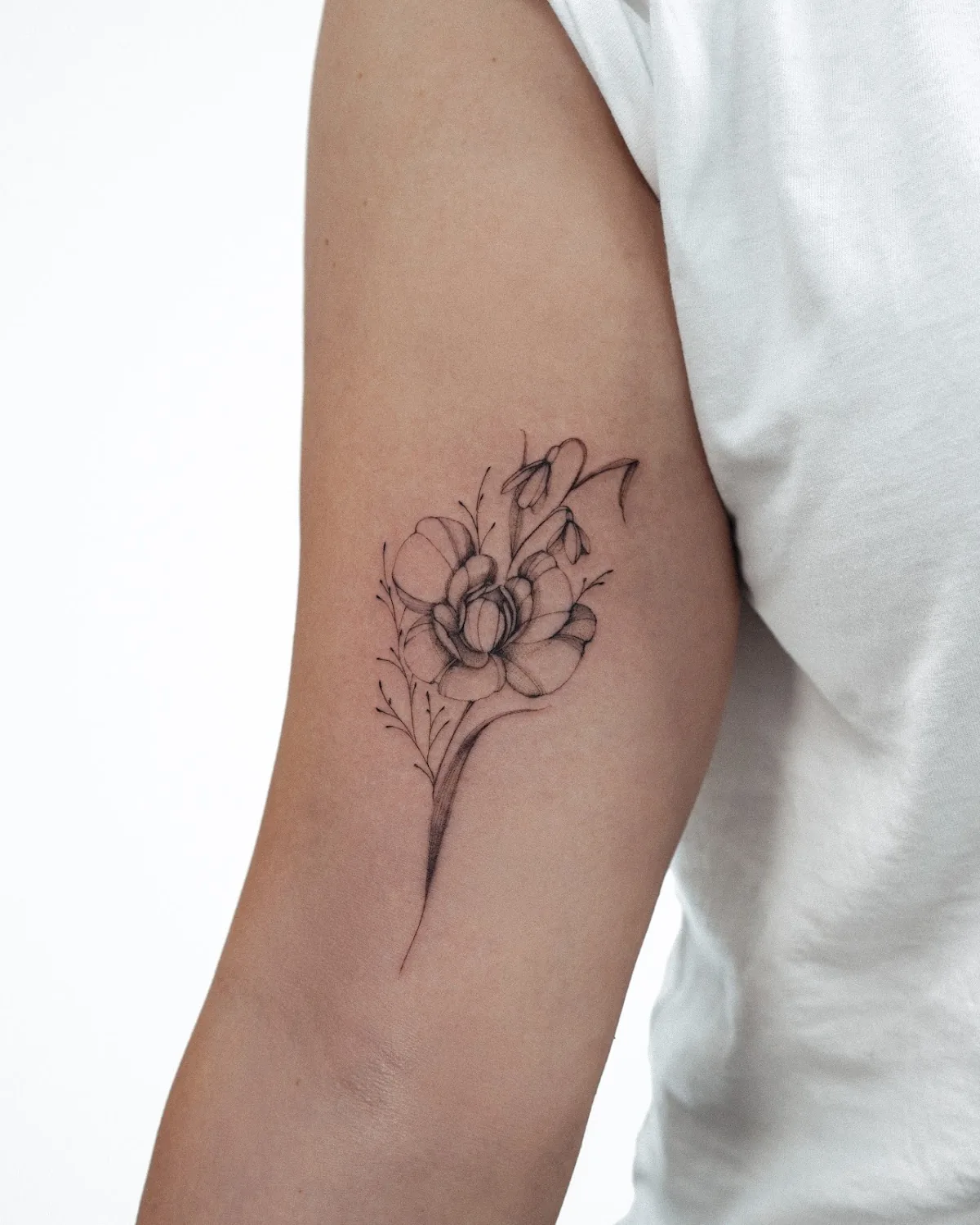 Tattoo by 13 Munich - Tattoo Studio & Art Gallery at 13 Munich - Tattoo Studio & Art Gallery