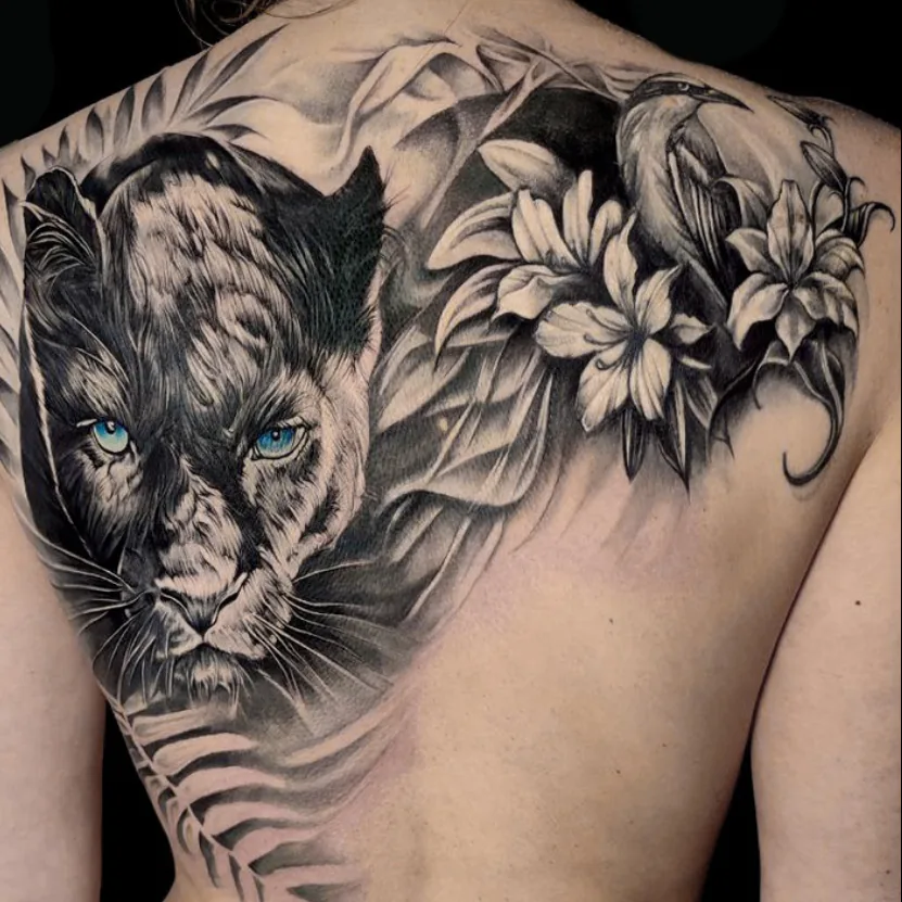 Tattoo by 812, студия татуировки и пирсинга at 812, студия татуировки и пирсинга