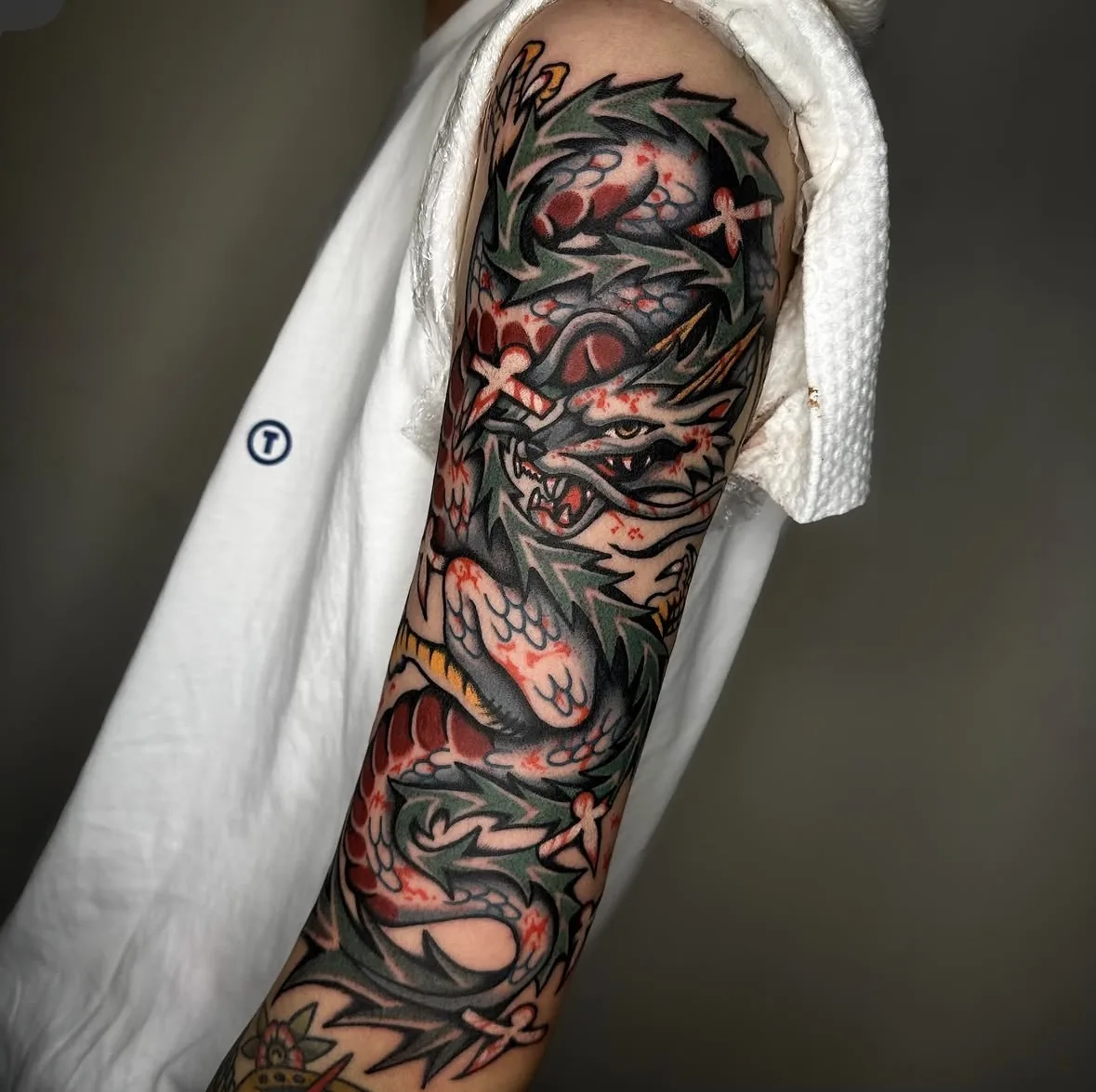 Tattoo by 八镹弎刺青893 tattoo studio at 八镹弎刺青893 tattoo studio