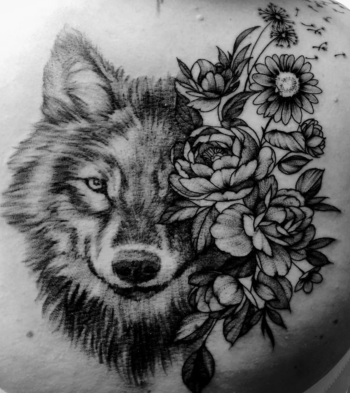 Tattoo by Custom Tattoo - Studio Tatuażu Warszawa at Custom Tattoo - Studio Tatuażu Warszawa