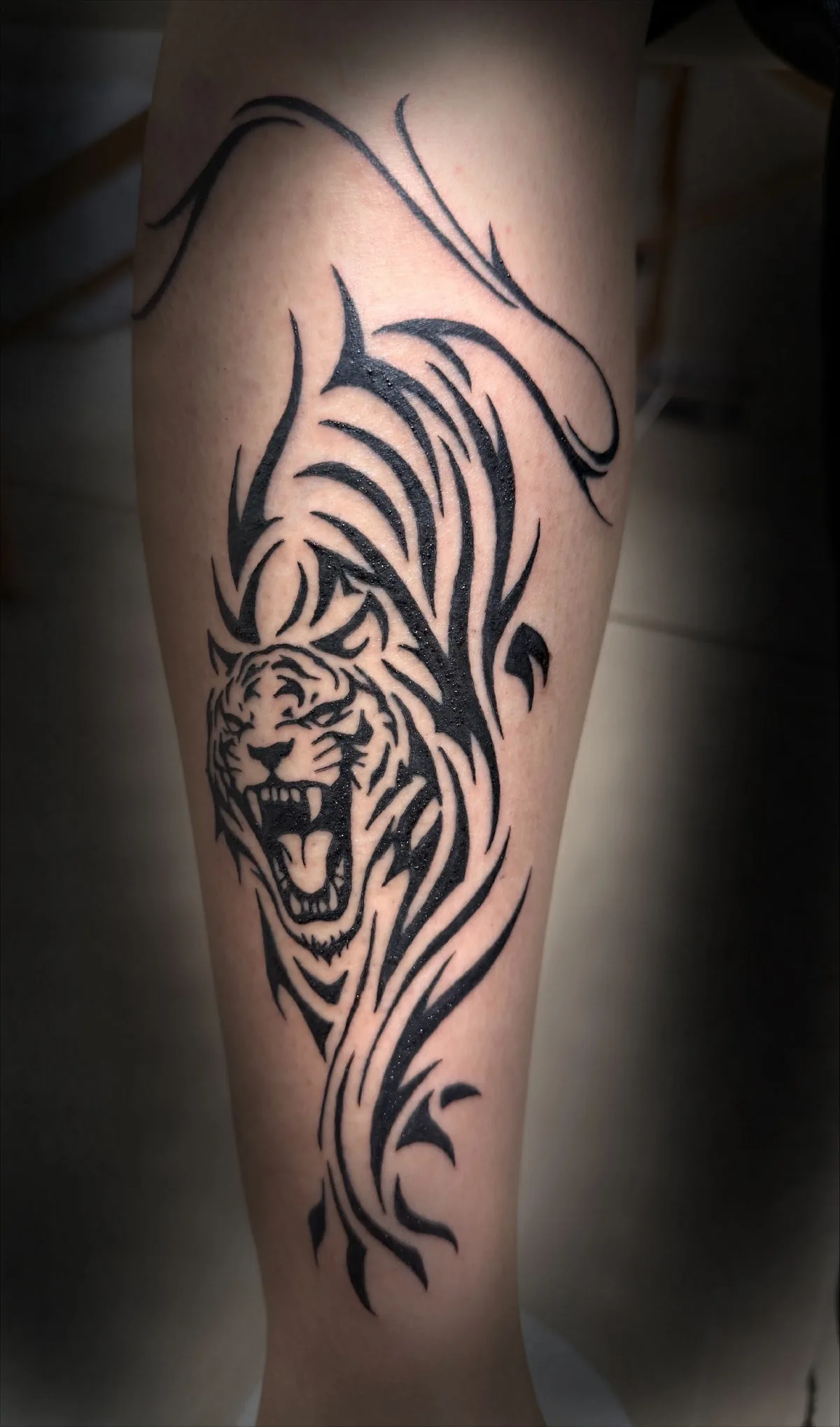 Tattoo by 大阪タトゥースタジオ TRUST TATTOO at 大阪タトゥースタジオ TRUST TATTOO