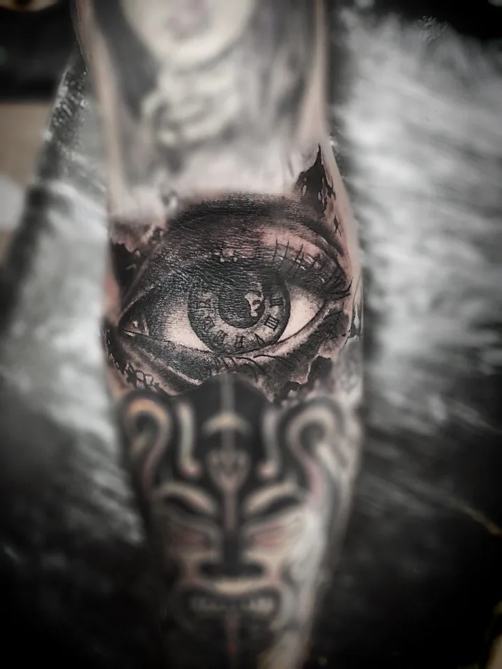 Tattoo by Eight ball, тату-студия at Eight ball, тату-студия