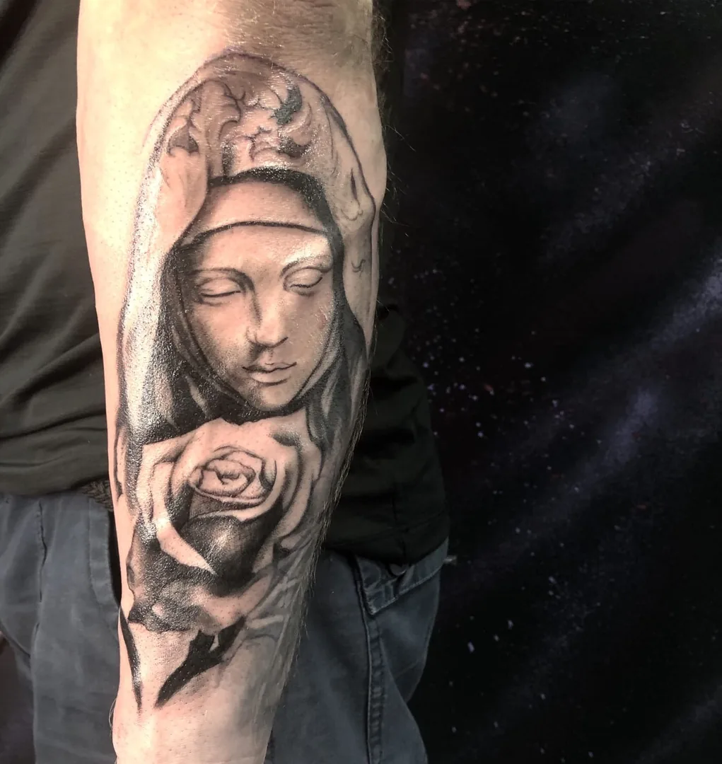 Tattoo by Hurt, студия татуировки и пирсинга at Hurt, студия татуировки и пирсинга