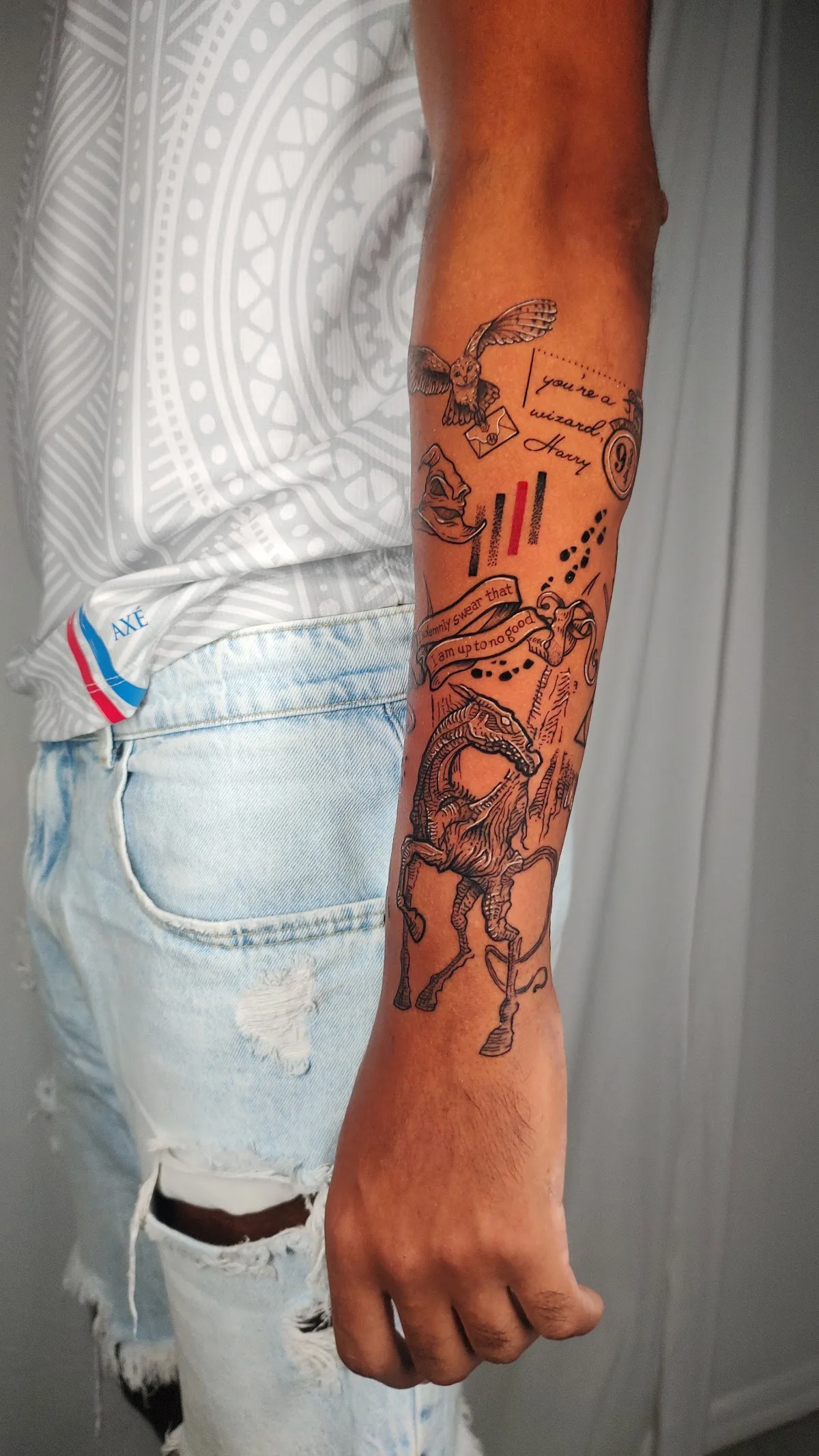 Tattoo by Insanna Tattoo | Tatuagem em pontilhismo geométrico, fineline e ornamental at Insanna Tattoo | Tatuagem em pontilhismo geométrico, fineline e ornamental