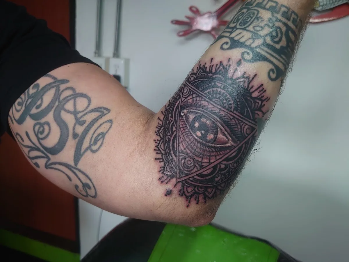 Tattoo by K-maleon Tattoo Studio at K-maleon Tattoo Studio