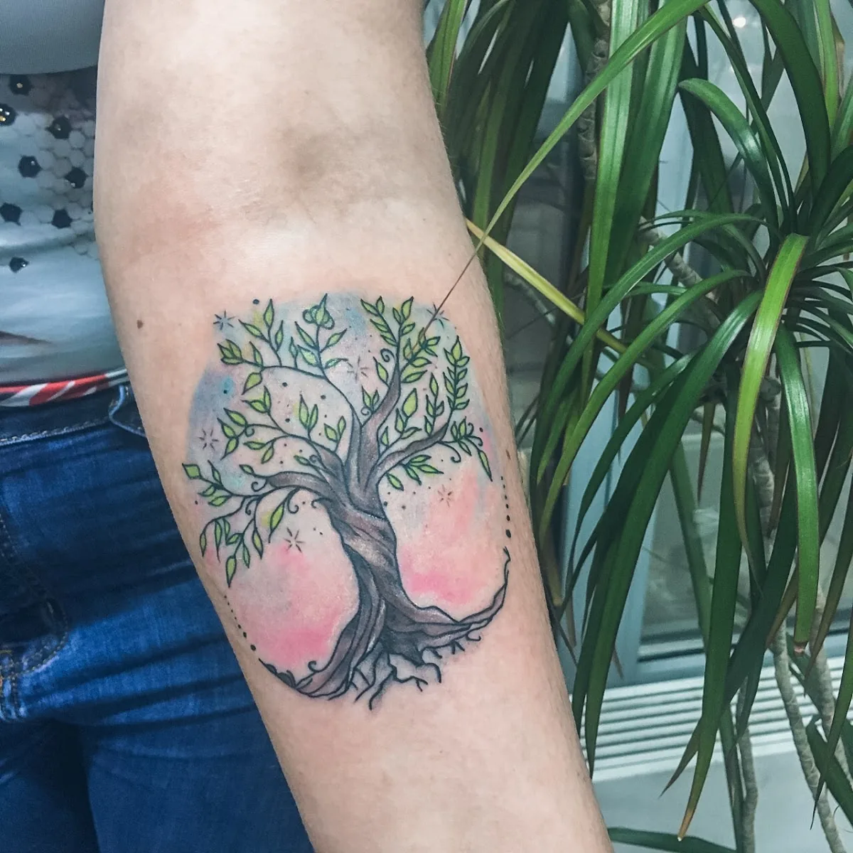 Tattoo by Хочу и сделаю, центр пирсинга и татуировки at Хочу и сделаю, центр пирсинга и татуировки