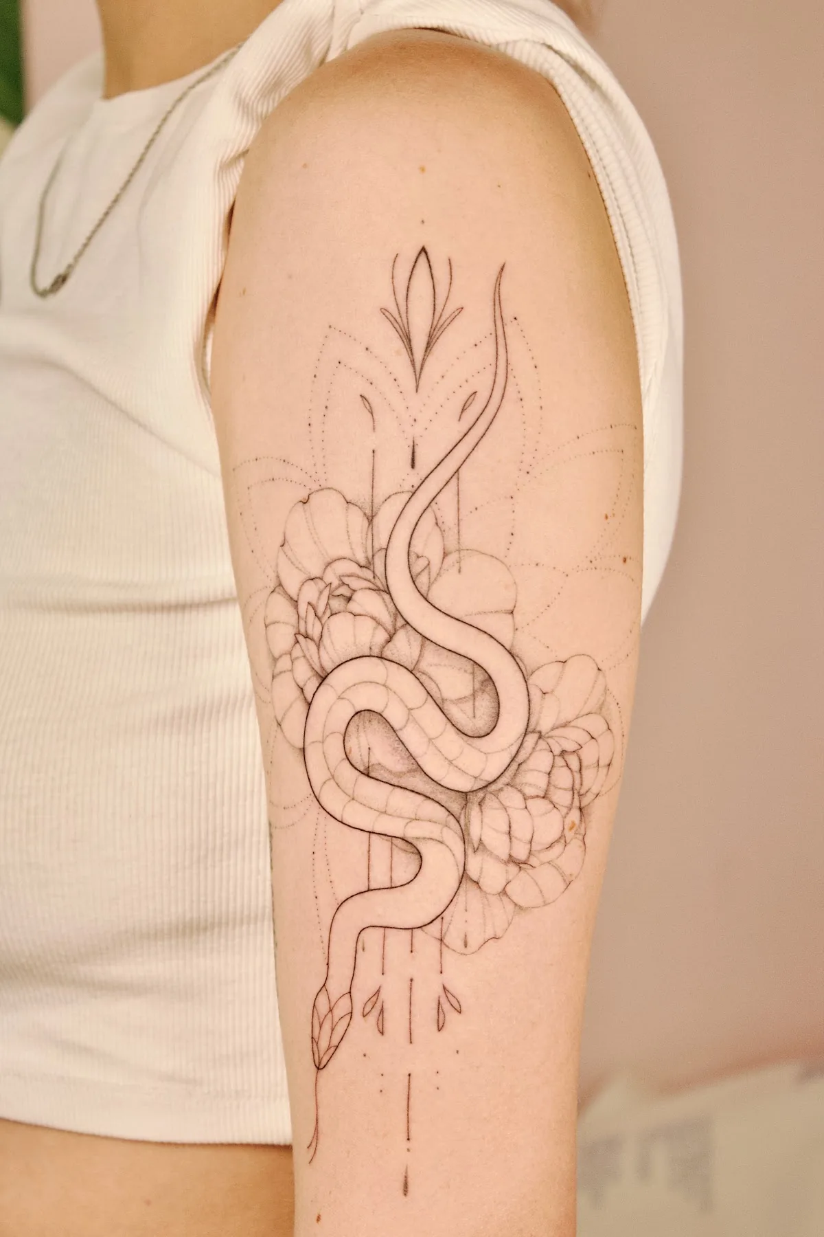 Tattoo by Хорошие Девчата, женская студия художественной татуировки at Хорошие Девчата, женская студия художественной татуировки