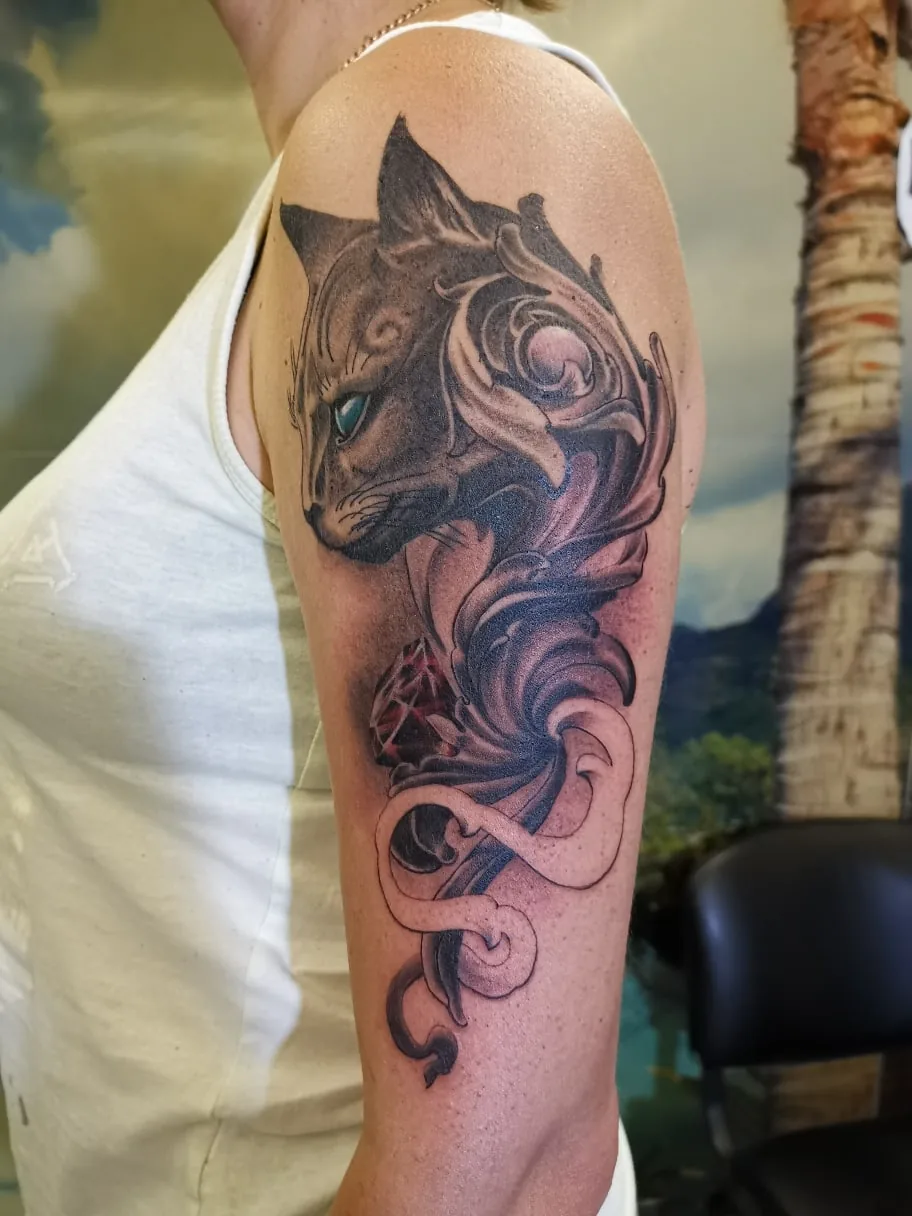 Tattoo by Luzhkov, тату-салон at Luzhkov, тату-салон