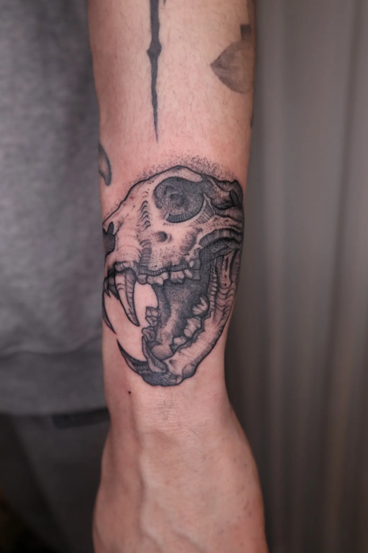 Tattoo by Seoul Gangnam nuts tattoo Studio 강남타투 넛츠 at Seoul Gangnam nuts tattoo Studio 강남타투 넛츠