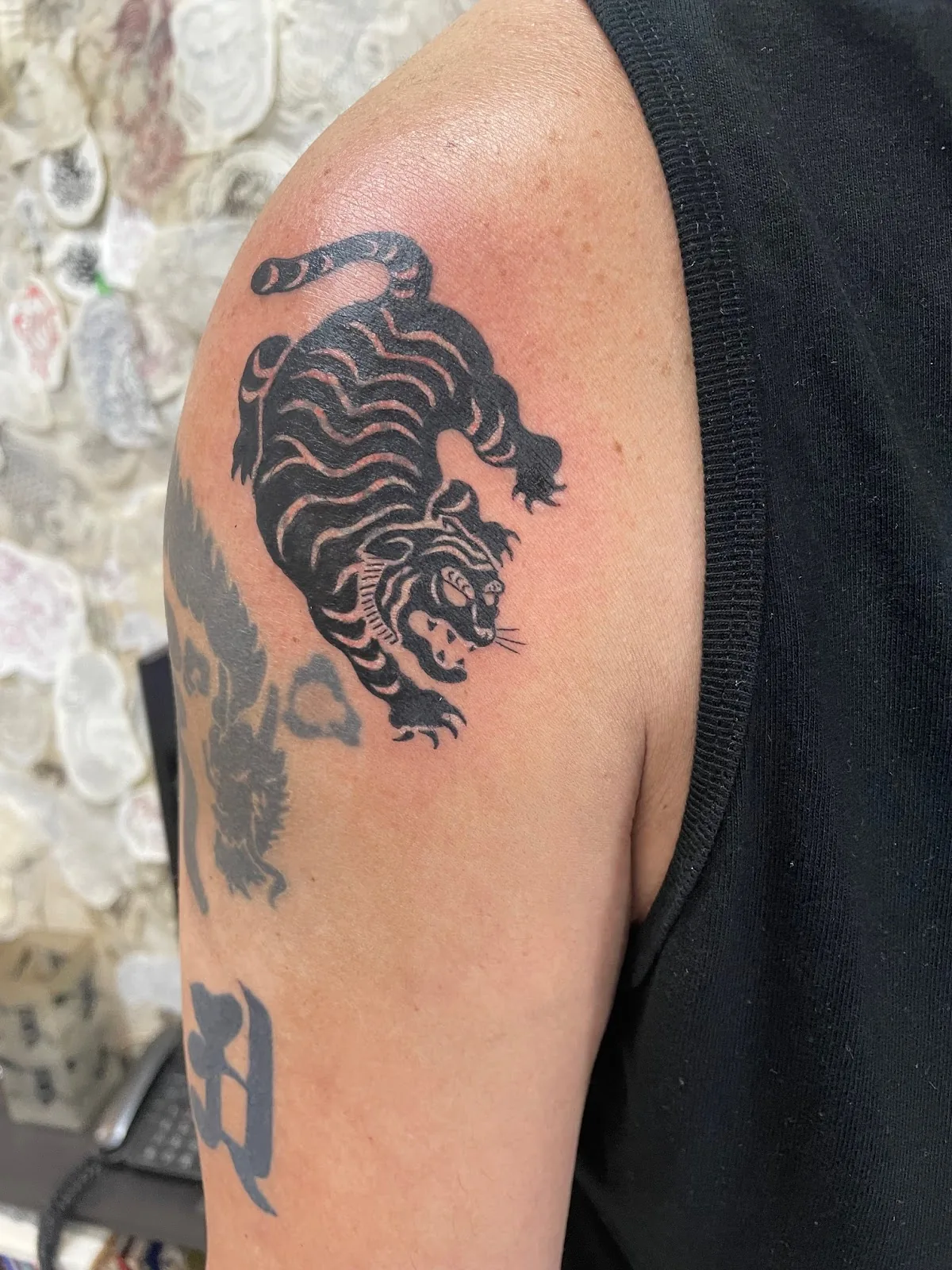 Tattoo by タトゥースタジオ Three W Four Graphics at タトゥースタジオ Three W Four Graphics