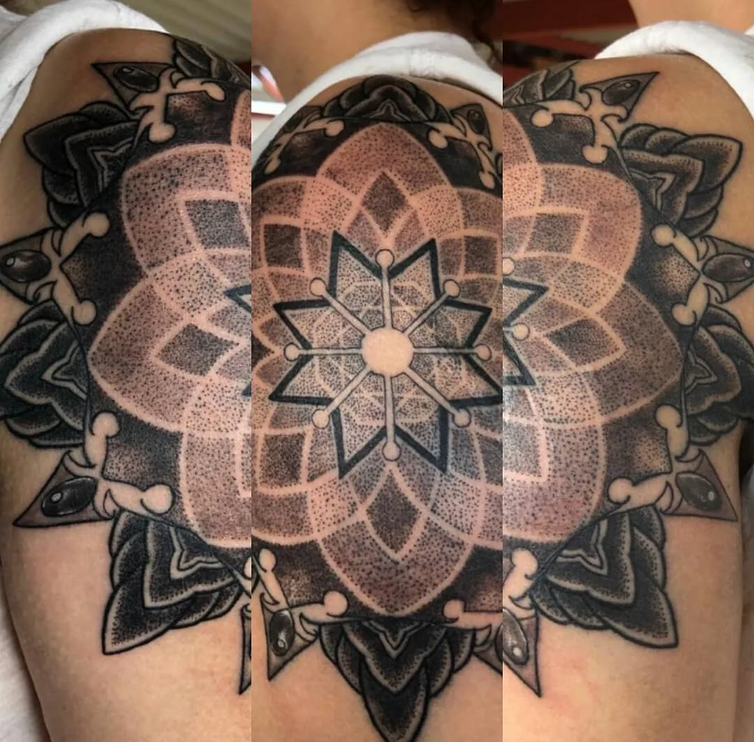 Tattoo by Tattoo Studio O laboratório at Tattoo Studio O laboratório