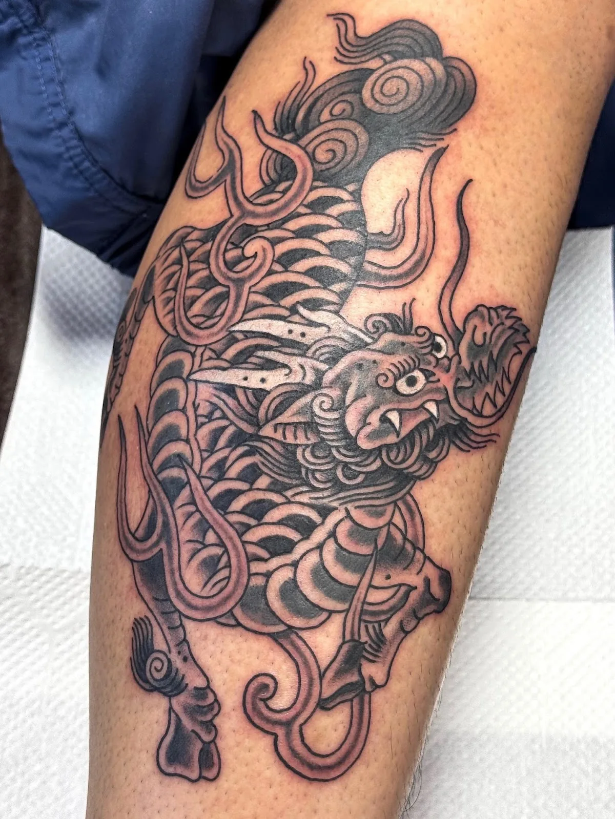 Tattoo by tattoo studio Zumbido Tattoo Tokyo at tattoo studio Zumbido Tattoo Tokyo