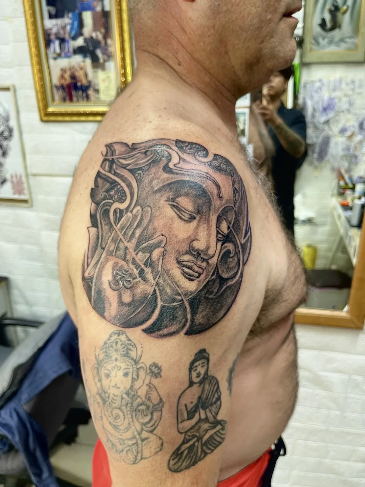 Tattoo by Tattoo Twenty two tattoo thailand (อยู่ชั้น B1) Located on the underground floor at Tattoo Twenty two tattoo thailand (อยู่ชั้น B1) Located on the underground floor