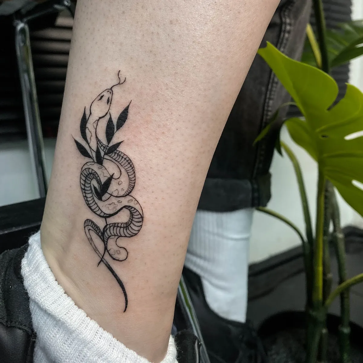 Tattoo by Teplo Tattoo, студия пирсинга и художественной татуировки at Teplo Tattoo, студия пирсинга и художественной татуировки