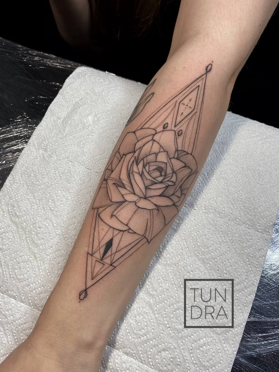 Tattoo by Tundra, тату-салон at Tundra, тату-салон
