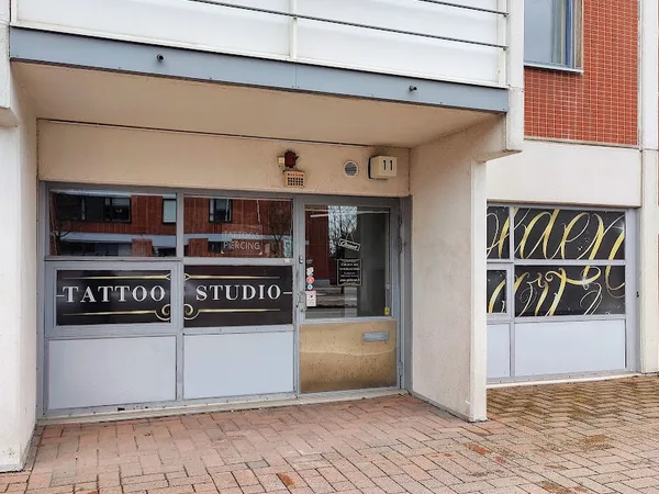 Golden art tattoo studio