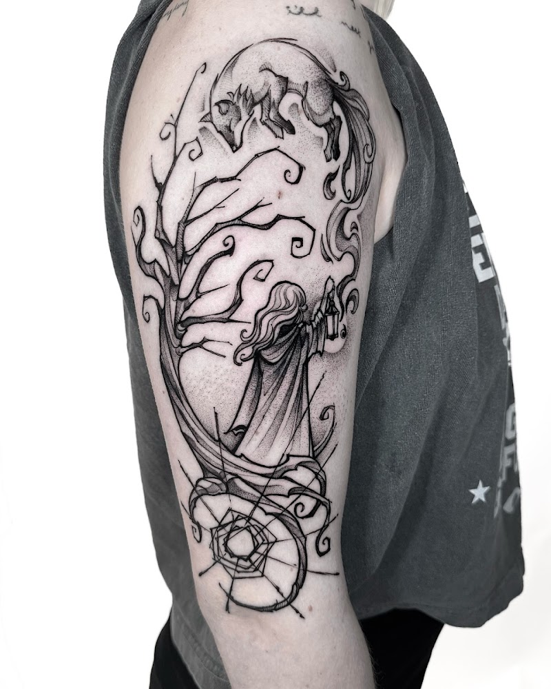 Leo Freitas (Tatuinque) - Tattoo Studio
