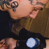 Leon Tatts | Tattoo & Piercing