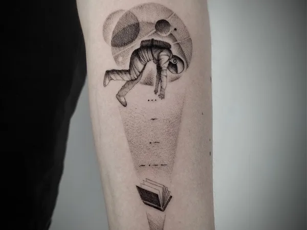 Nów Tattoo