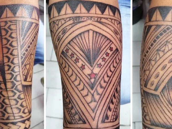 Om Tattooz and Body piercing