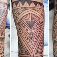 Om Tattooz and Body piercing