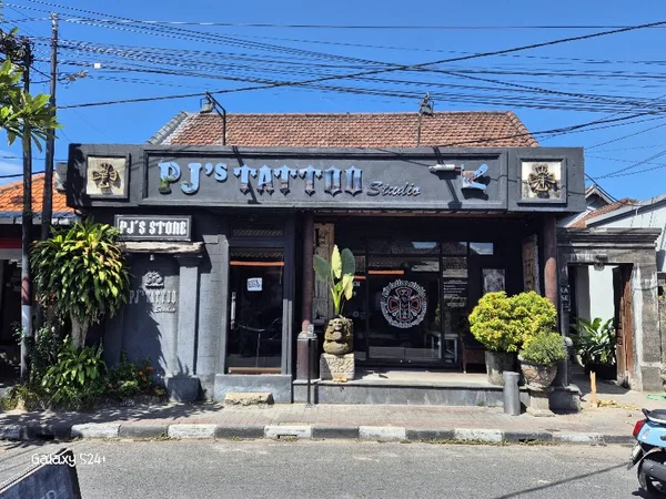 PJ's Tattoo (Studio 1)