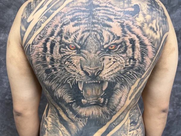 ร้านสักเชียงใหม่ moss savage tattoo