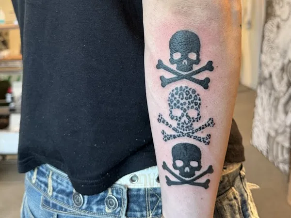 Seoul tattoo studio kittbi