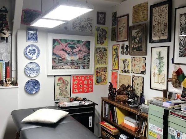 tattoo studio Zumbido Tattoo Tokyo