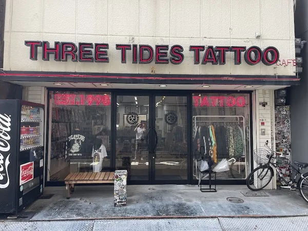 Three Tides Tattoo Osaka