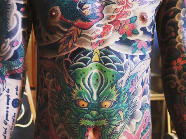 TOSHI TATTOO ART STUDIO [ 彫敏大阪 ]