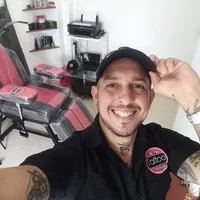Yo Soy Tattoo Medellin / Academia y estudio de Tatuajes y Piercing Profesional