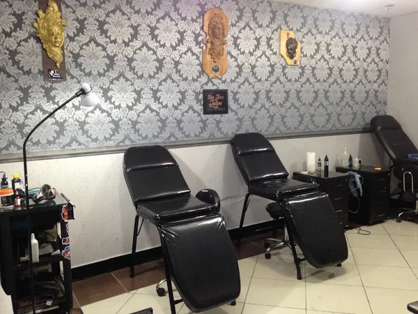 ZERO TREZE TATTOO STUDIO