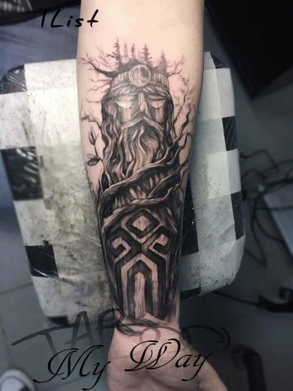 black and grey blackwork Tatuaggio su forearm #19387 | Tatuatore Роман