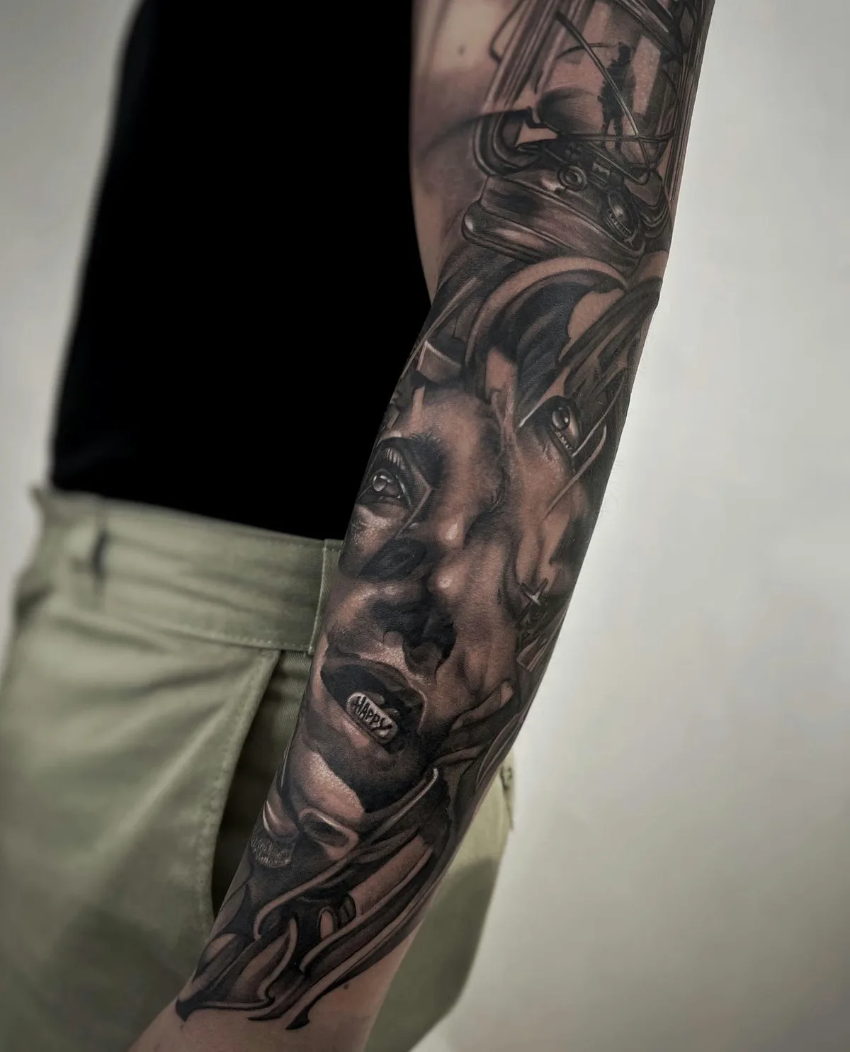 Tattoo artist Roman Zakharchenko