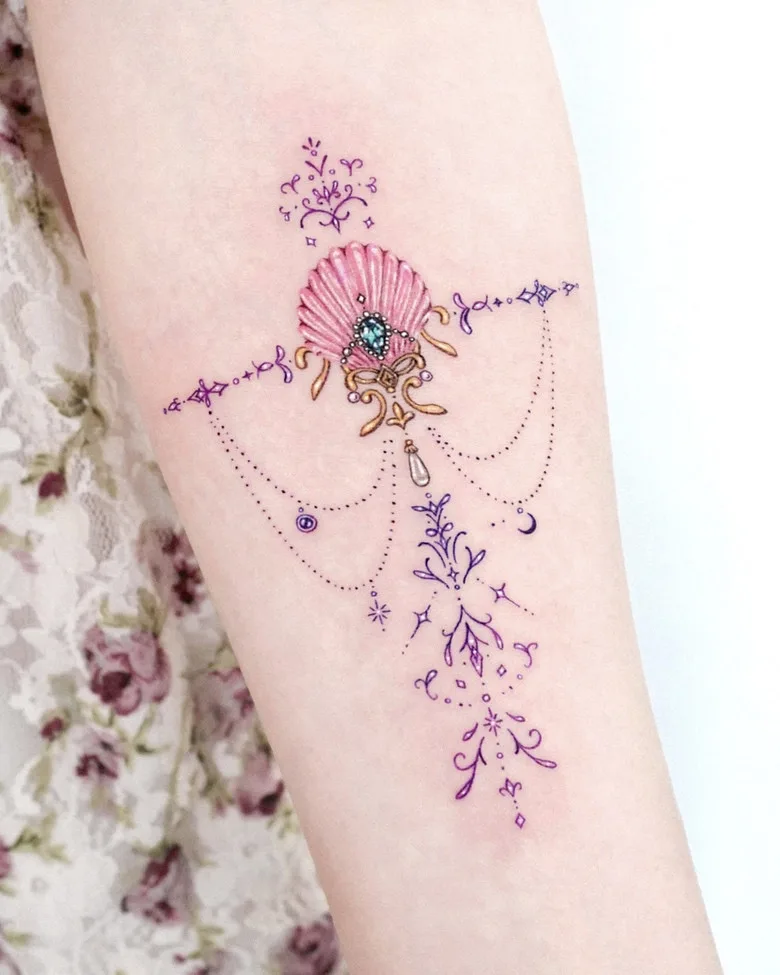 Jewelry tattoo for woman by Solar