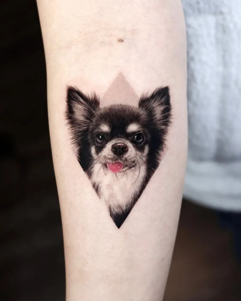 Cute fluffy noses in Yeono’s tattoos - image 1