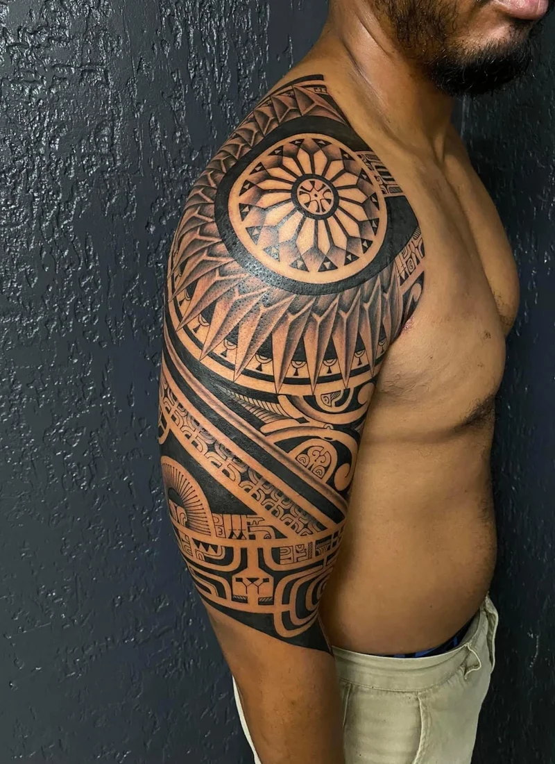 Temauri Jouot: L'arte e l'eredit&agrave; del tatuaggio polinesiano