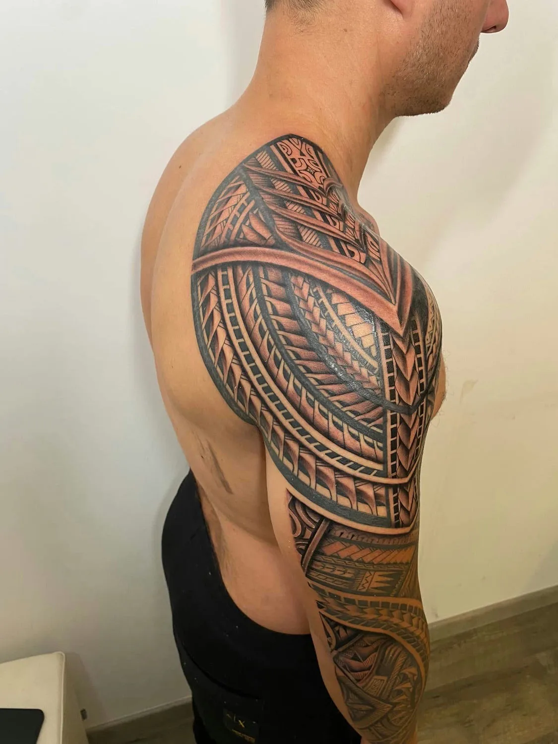 纹身艺术家 Temauri Jouot